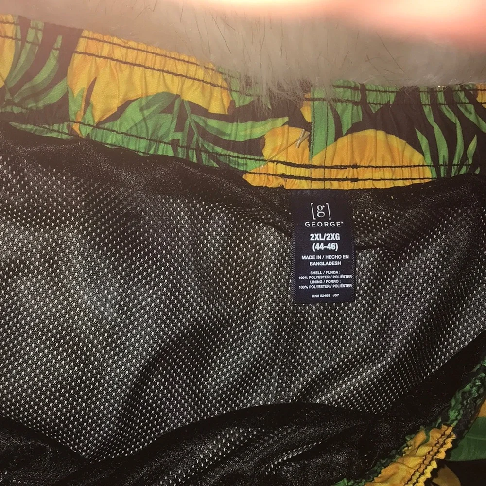 NWT men’s banana print swim shorts 2x yellow
